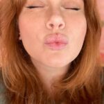 Bryce Dallas Howard Instagram – Getting ready to PARTY (a.k.a. stay inside with my family)!! I’m gonna take a little social media hiatus and I’ll be back January 2:) I hope you all have a safe, beautiful, restful, and present holiday season! ⁣
⁣
[A time-lapse video of BDH at her vanity putting on her favorite Lashify lashes. She wears a mint green sweater with a white collared shirt underneath. Pink dinosaur wallpaper decorates the wall behind her.]
