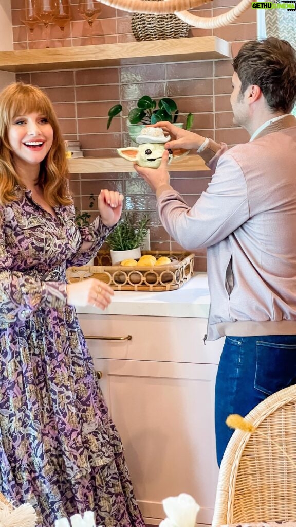 Bryce Dallas Howard Instagram - Whenever anyone asks how much I love Baby Yoda… ⁣⁣ ⁣⁣ Thank you @katiekimmel for making the best Grogu garlic holder on this side of the galaxy 💚⁣⁣ ⁣⁣ Happy Belated #DisneyDay!
