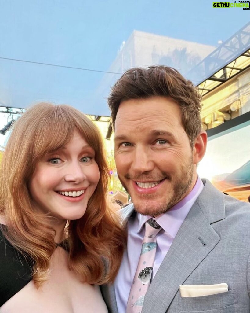 Bryce Dallas Howard Instagram - Big smiles for the birthday boy 😁 @prattprattpratt, over the last three movies and eight years together, we’ve become like family and that alone is a reason to celebrate. ⁣ ⁣ I remember celebrating your 35th birthday in New Orleans near the end of filming the first movie and it is remarkable how much has changed in all that time — but not you my friend. You were the same then as you are now: a big fella with a heart of gold and shit-ton of talent, work-ethic, smarts, humility, and above all FAITH. You are a heck of a family man, a stellar friend, and the ultimate teammate. I have loved being in the Jurassic trenches with you, Chris. ⁣⁣ ⁣⁣ You are sincerely one of the most thoughtful, kind-hearted, resilient, ethical, compassionate, brilliant, creative, sensitive, and open-minded human beings I’ve ever had the pleasure of encountering. You are the shot of adrenaline, optimism, and side-stitching humor I now miss whenever we aren’t in the same room. Thanks for all the laughs, deep lunges, pep-talks, and team spirit — Chris Pratt, I adore you. You are one of the greats 😊 Happy happy birthday!! 🎉✨⁣⁣ ⁣⁣ [ID: The Setup vs. The Shot: Jurassic World Dominion edition. BDH & Chris take a selfie together at the LA Premiere of the movie — the first photo is of the duo taking the selfie and the second photo is the selfie]