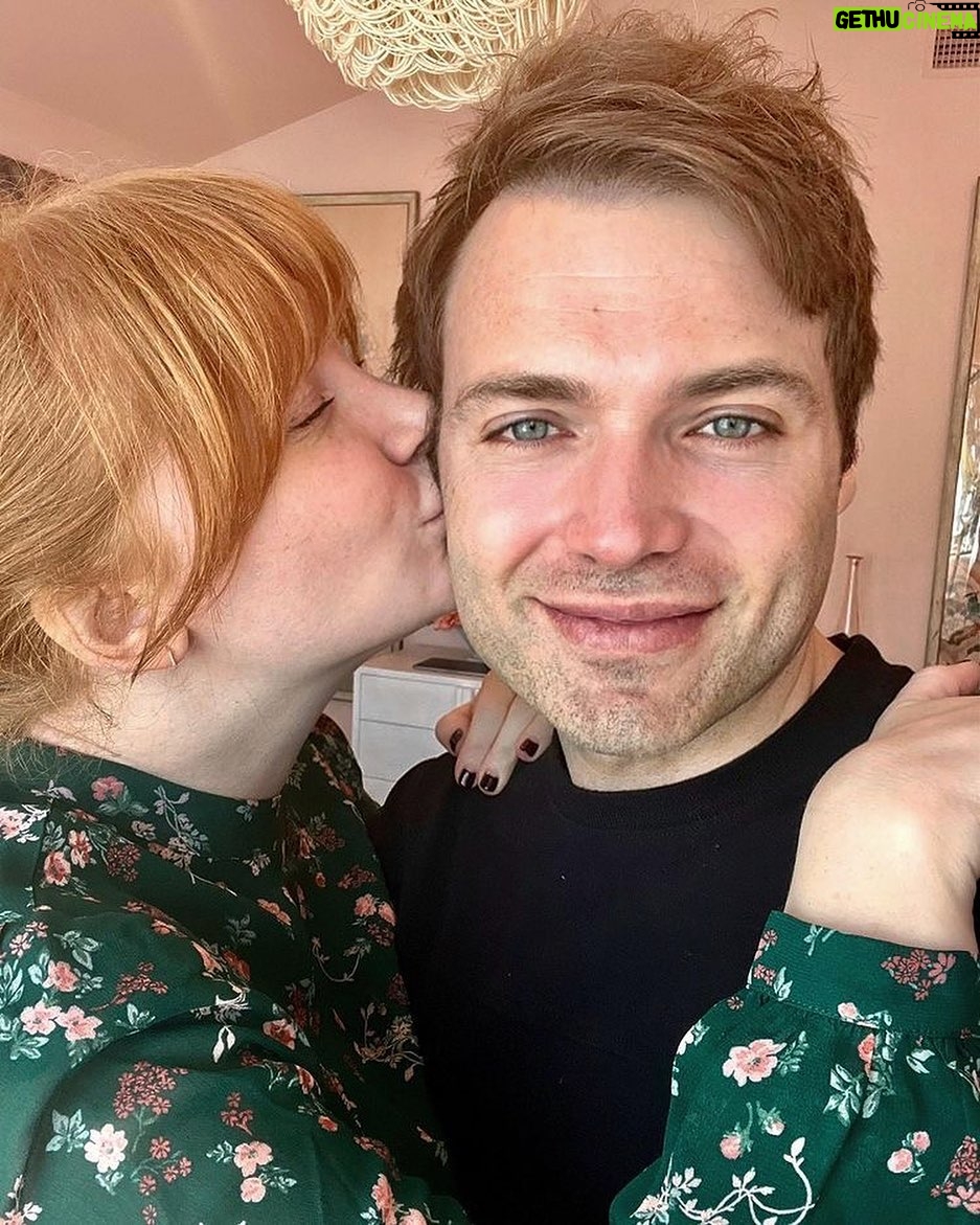 Bryce Dallas Howard Instagram - A double post to celebrate over two decades of being in love with @stealthgabel. Happy 21st Anniversary 😘
