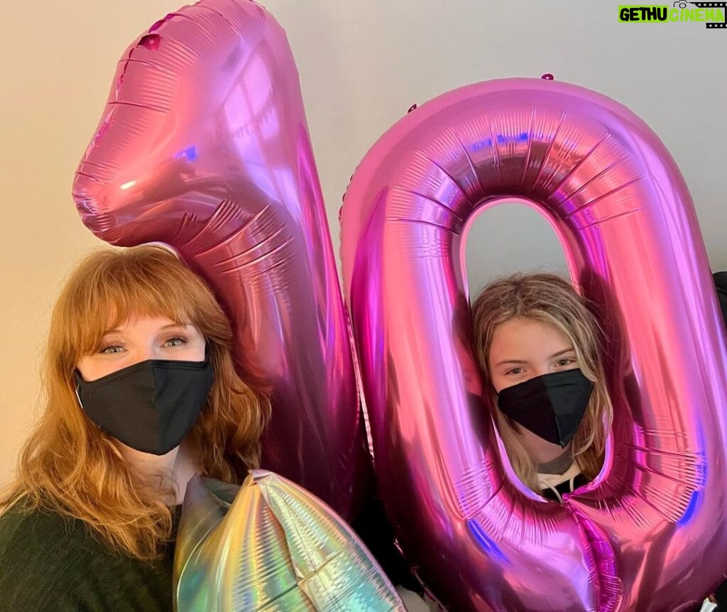 Bryce Dallas Howard Instagram - To watch Beatrice come into herself — a person with incredible kindness, sparkling wit, and genuine love for others and the world around her — is one of the greatest privileges in my life. Happy Birthday, Beatrice! 🎉 Welcome to double digits!! 1️⃣0️⃣