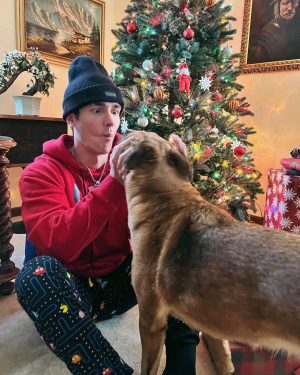 Bryce Hall Instagram - i got my christmas kiss this year