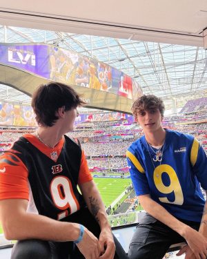 Bryce Hall Instagram - Made a $100k bet with Josh on the Bengals LFG #tnfonprime