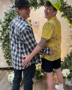 Bryce Hall Instagram - 2022 here we come 🤪🥳