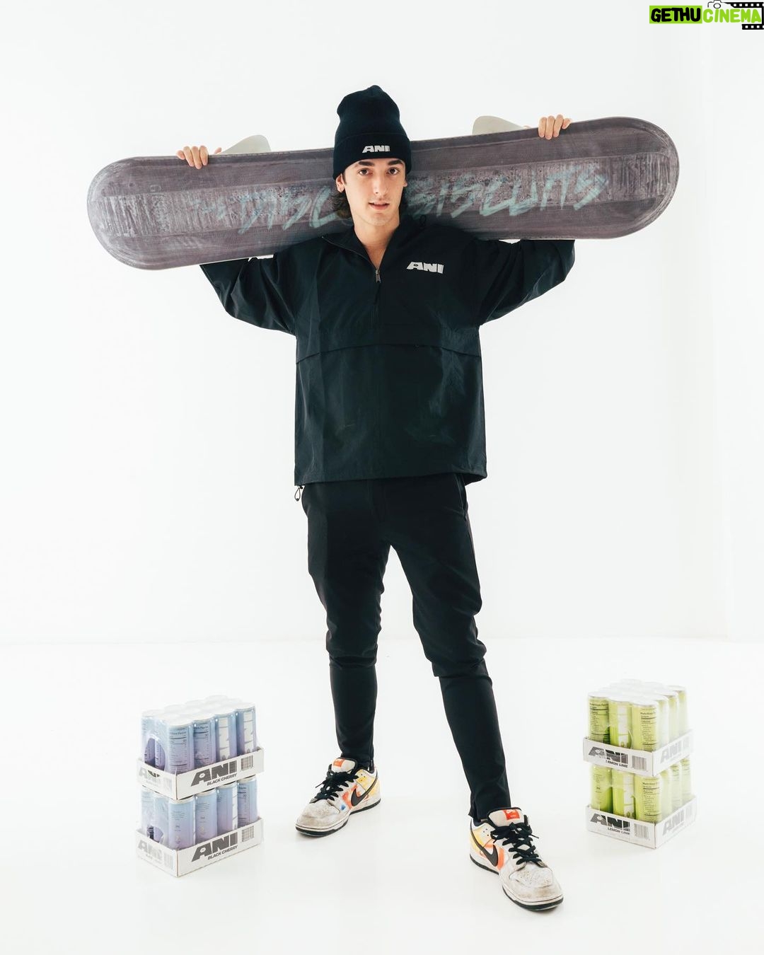 Bryce Hall Instagram - WE DID IT FOR YOU GUYS! @ani.energy is now available on @gopuff ! Order some now ! Los Angeles, California