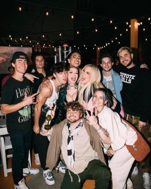 Bryce Hall Instagram - reality stars / boxers / ex - controversials !!!