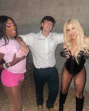 Bryce Hall Instagram - peter griffin does in fact get the ladies