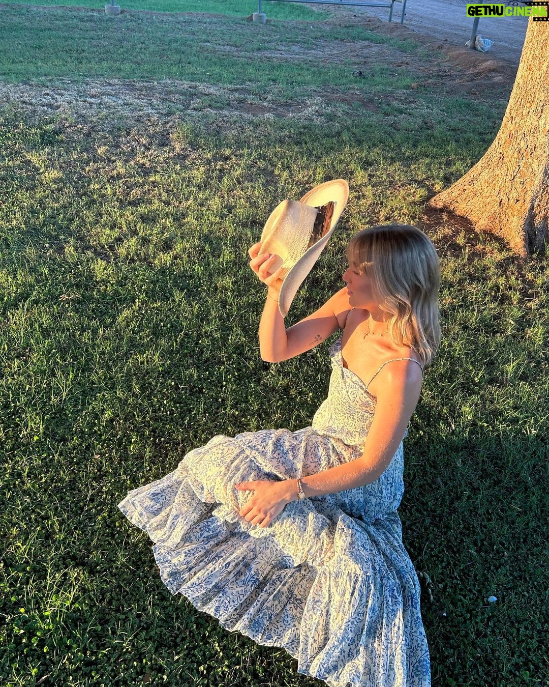 Brynn Rumfallo Instagram - life is good today