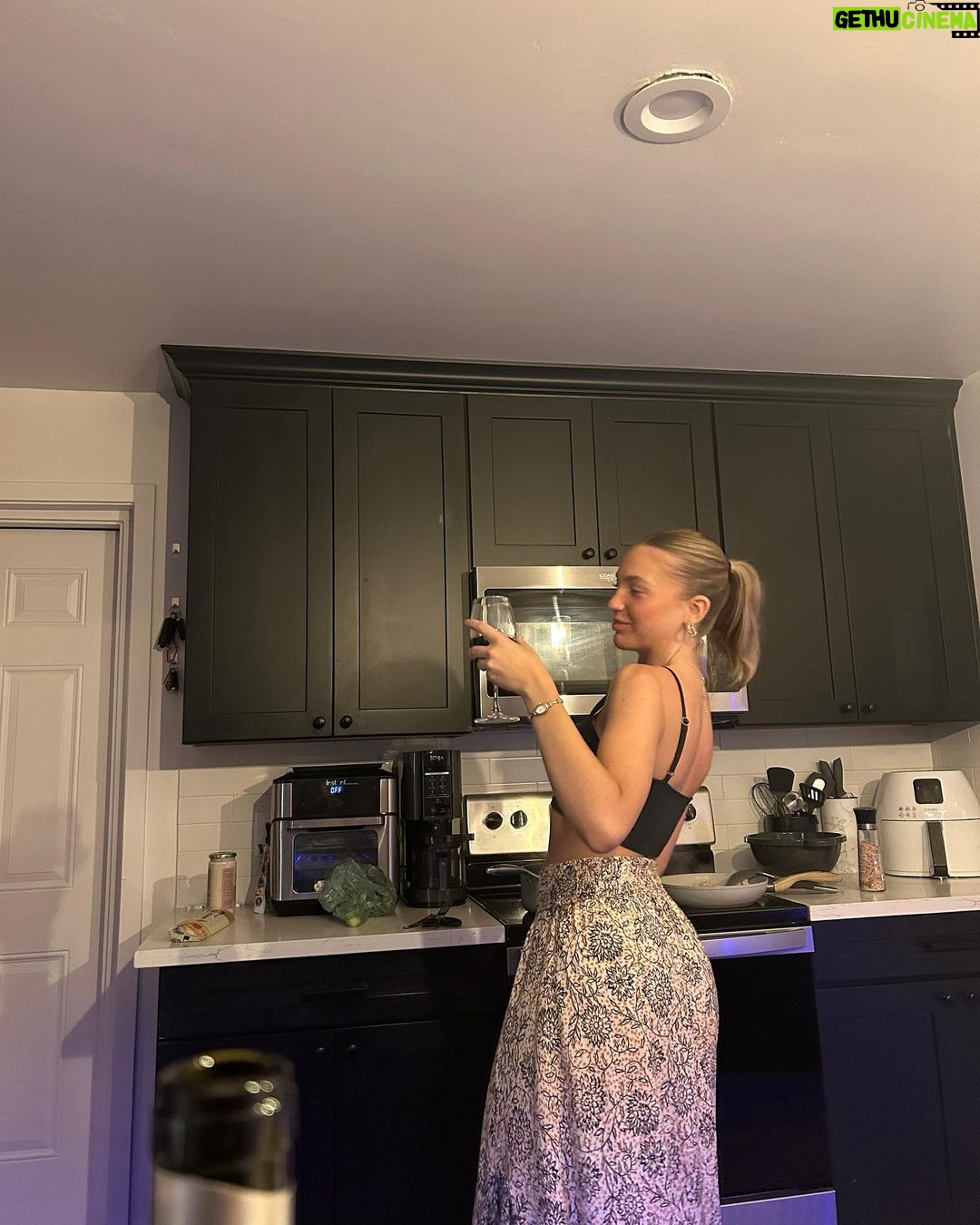 Brynn Rumfallo Instagram - life is good today