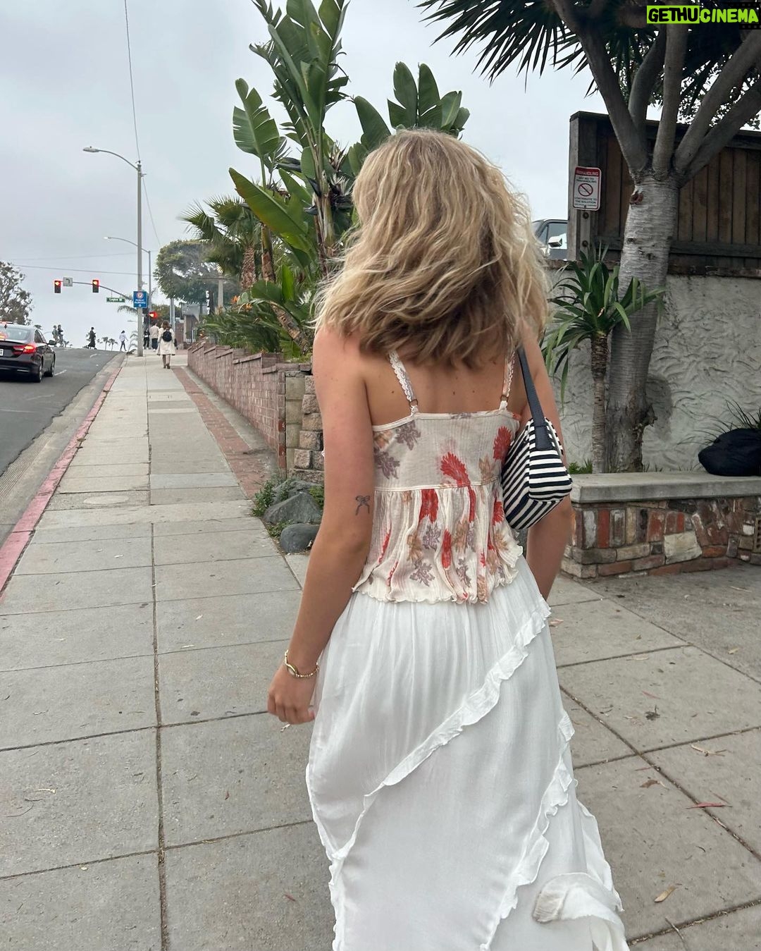 Brynn Rumfallo Instagram - day trips to the beach are good for the soul