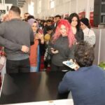 Buğra Gülsoy Instagram - Hem söyleştik, hem imzalaştık… 🎙️✍🏻 İlginiz için teşekkürler Merzifon ✨ 📚