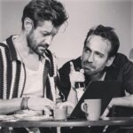 Buğra Gülsoy Instagram - İşte muhteşem ekibimiz… ✨🎭 Foto: @merve_karahan CIRCIR BÖCEKLERİ İTLER VE BİZ (TRUE WEST)   Yazan: Sam Shepard Çeviren: Yıldırım Türker Yöneten: Mert Öner @mertoner Oyuncular: Serhat Teoman @serhatteoman Buğra Gülsoy @bugragulsoy Burak Sarımola @buraksarimola Ayşe Lebriz Berkem @ayse.lebriz.berkem   Dekor ve Işık Tasarımı: Cem Yılmazer @daykonis Müzik Tasarımı: Nep’tune / Arkadaş Deniz Koşar, Mekin Sezer @nep.tune.music @denizkosar @mekinsezer Yönetmen Yardımcısı: Şakir Güler @sakir_guler Reji Asistanları: Aslı Işık @asli.isik, Mizgin Özel @mizgino Afiş Tasarımı: Buğra Gülsoy @bugragulsoy Afiş ve Tanıtım Fotoğrafları: Jiyan Kızılboğa @jiyankizilboga Afiş Tasarım Uygulama: Özge Sezgin @ozsezginnn   Yapımcı: Art 12 @art12.ent Uygulayıcı Yapımcı: Omnia Yapım @omniayapim @duygubyram Art 12 İdari Yapımcı: Sibel Teoman @sibelteo Yapım Koordinatörü: Ayşegül Beyazdağ @aysegulbeyazdag   İletişim Danışmanlığı: İletişim Deposu @iletisimdeposu
