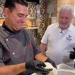 Buddy Valastro Instagram – It’s a family affair at Boss Cafe! We love our Master of Mozzarella aka father-in-law Mauro who’s always around to lend a hand!

#bosscafe #buddyvalastro #freshmozzarella #mozzarellamaking #cheesepull #famiglia #alwaysthestudent #vegas #thelinq The LINQ