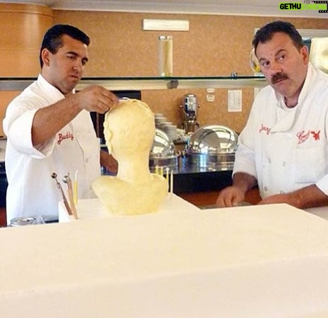 Buddy Valastro Instagram - Happy Birthday to @dannythemule 🎂Hope you have a great day!
