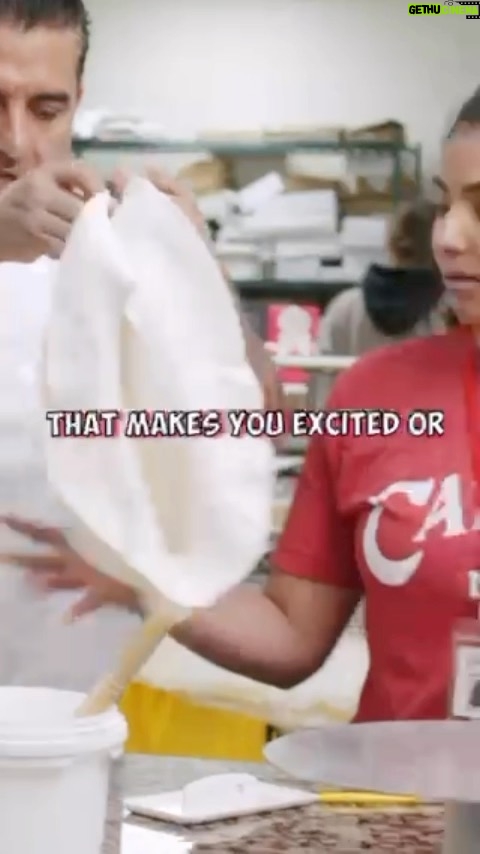 Buddy Valastro Instagram - I get to do what I love everyday, find that thing that makes you happy! - #carlosbakery #cakeboss #livingthedream #buddyvalastro