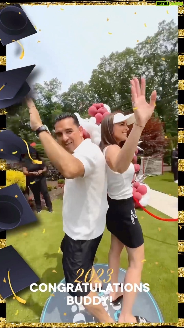 Buddy Valastro - 47.8K Likes - My dancing queen! 💃👑 #graduation2023 #graduationparty
