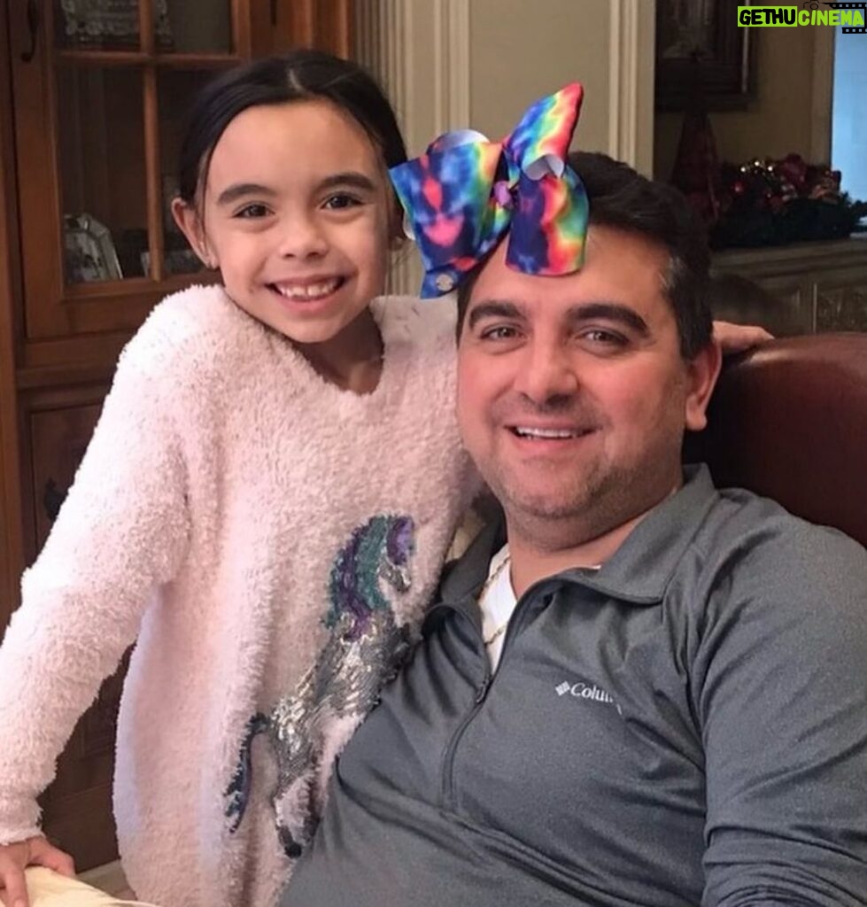 Buddy Valastro Instagram - Happy Birthday 🎂 to my niece Bella! We love you very much and can’t wait to celebrate! 🎊🎈🎂 #happybirthday