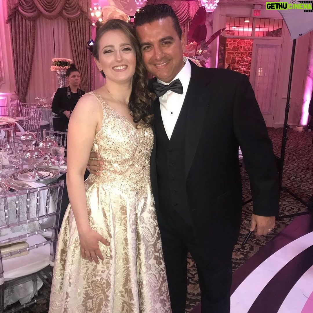 Buddy Valastro Instagram - Happy Birthday to my beautiful niece @bart_faugno We love you and canβt wait to celebrate! π π