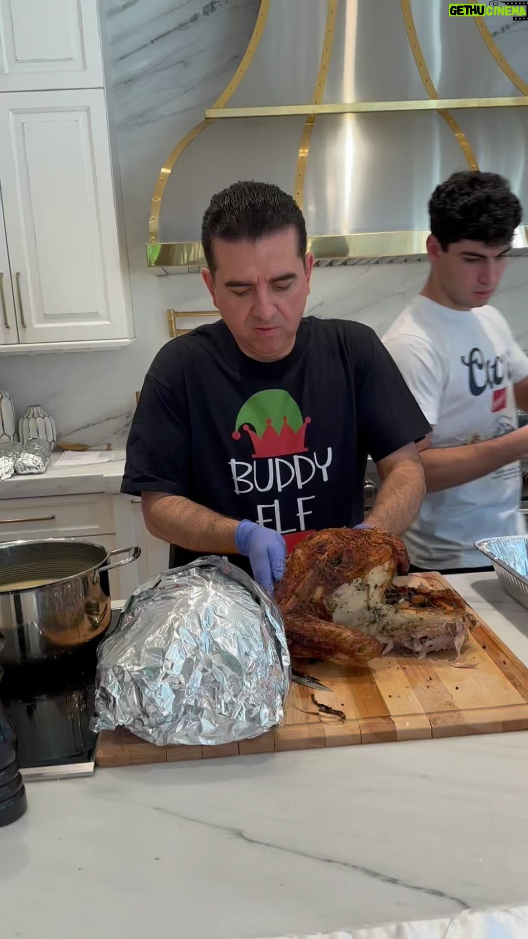 Buddy Valastro - 55.9K Likes - Merry Christmas from the Valastro Famiglia🎄🎁❤️ There is nothing more I love than watching everyone enjoy our homemade dishes! We are so blessed to all be together and have everyone home for the season. We hope everyone enjoyed their Christmas❤️ Merry Christmas from the Valastro’s❤️