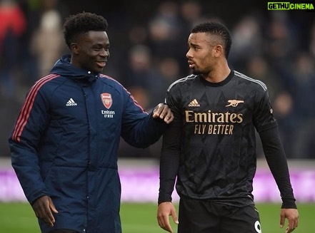 Bukayo Saka Instagram - Important win away from home! Welcome back bro @dejesusoficial 🙌🏿