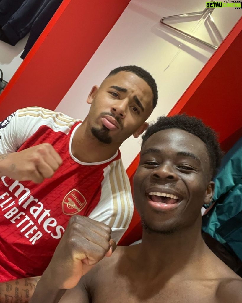 Bukayo Saka Instagram - Smile bro we got the 3 points 😂