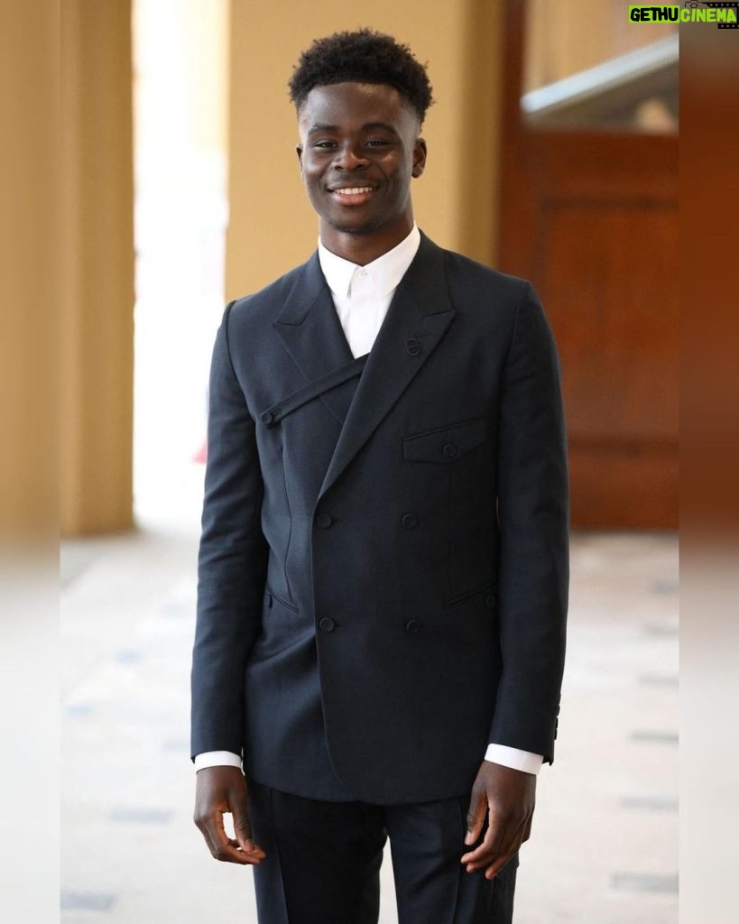Bukayo Saka Instagram - It’s not every day that you get an invite to Buckingham Palace! Thank you to The Prince of Wales and The Duchess of Cornwall for inviting me and my family yesterday to celebrate the contribution of the people of the Commonwealth in the UK. It was a pleasure to meet everyone and be in a room filled with great people! 🤝 @clarencehouse