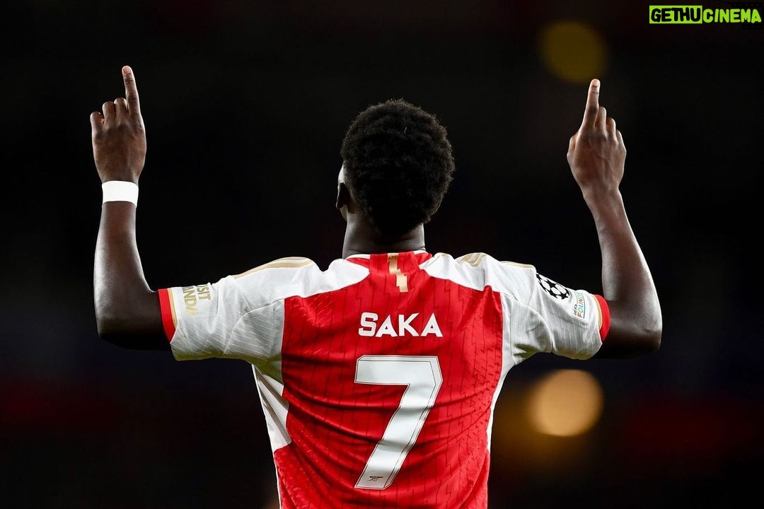 Bukayo Saka Instagram - Great response from the weekend. One step closer! 🔴🤩