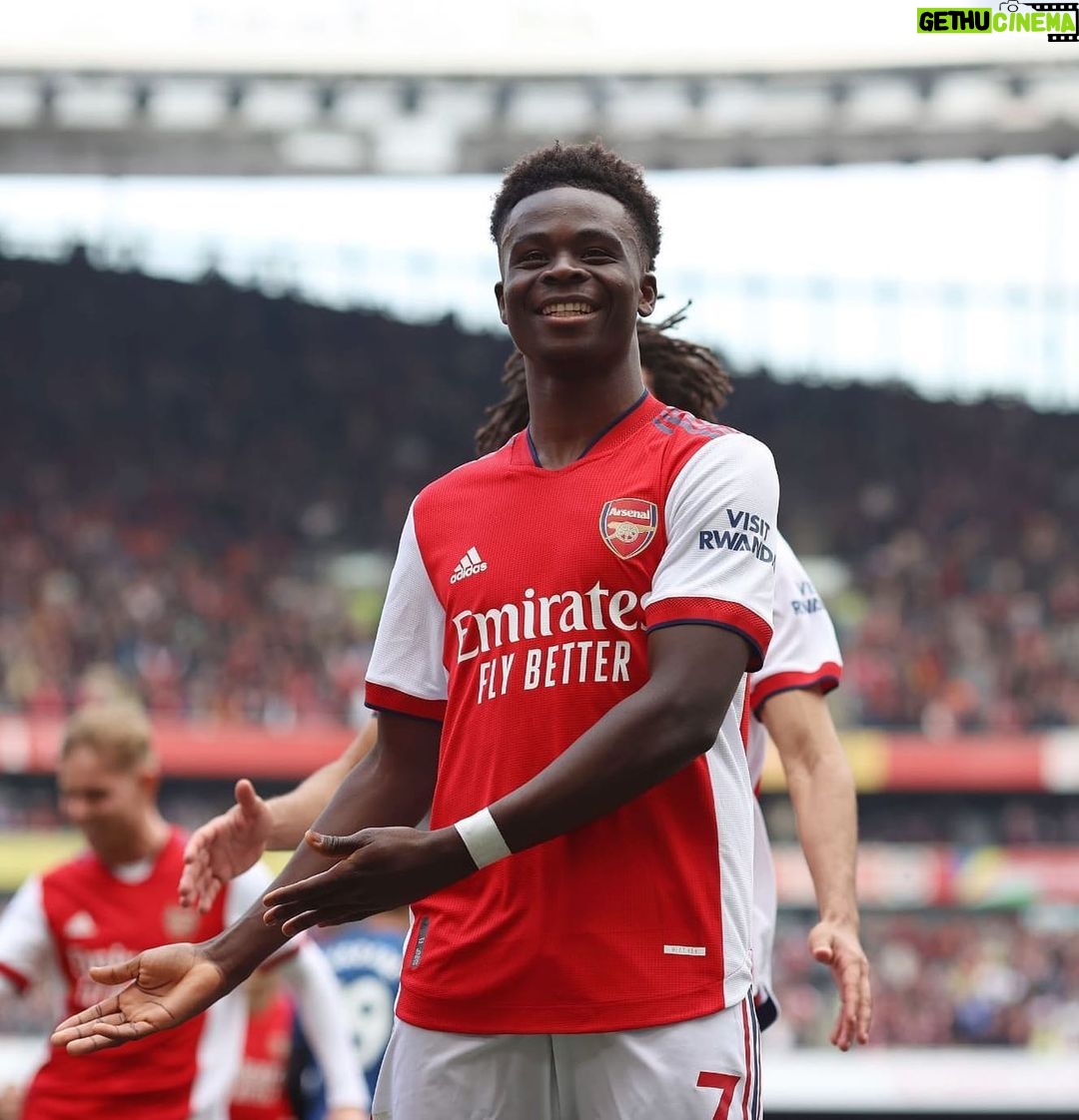 Bukayo Saka Instagram - Enjoy your weekend my gunners ! 😃