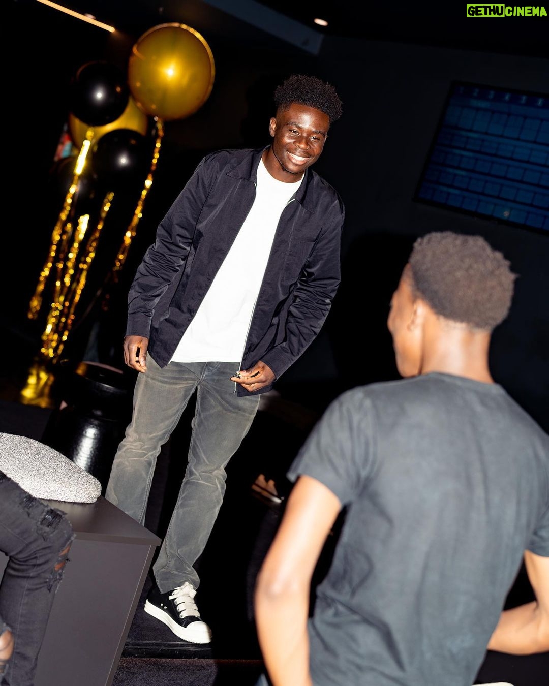 Bukayo Saka Instagram - Thanking God for another year ! 🙏🏿 #21