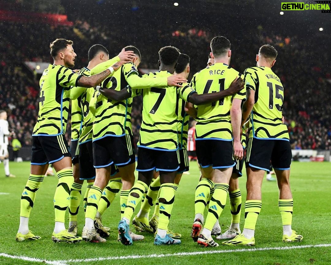 Bukayo Saka Instagram - On a mission! 💚🖤 Bramall Lane