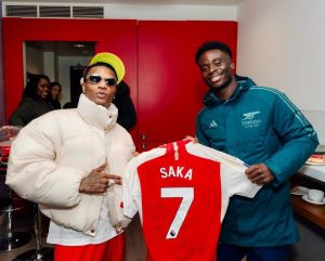 Bukayo Saka Instagram - Thanks for coming through to support bro, always good to see you @wizkidayo 💫 Emirates Stadium