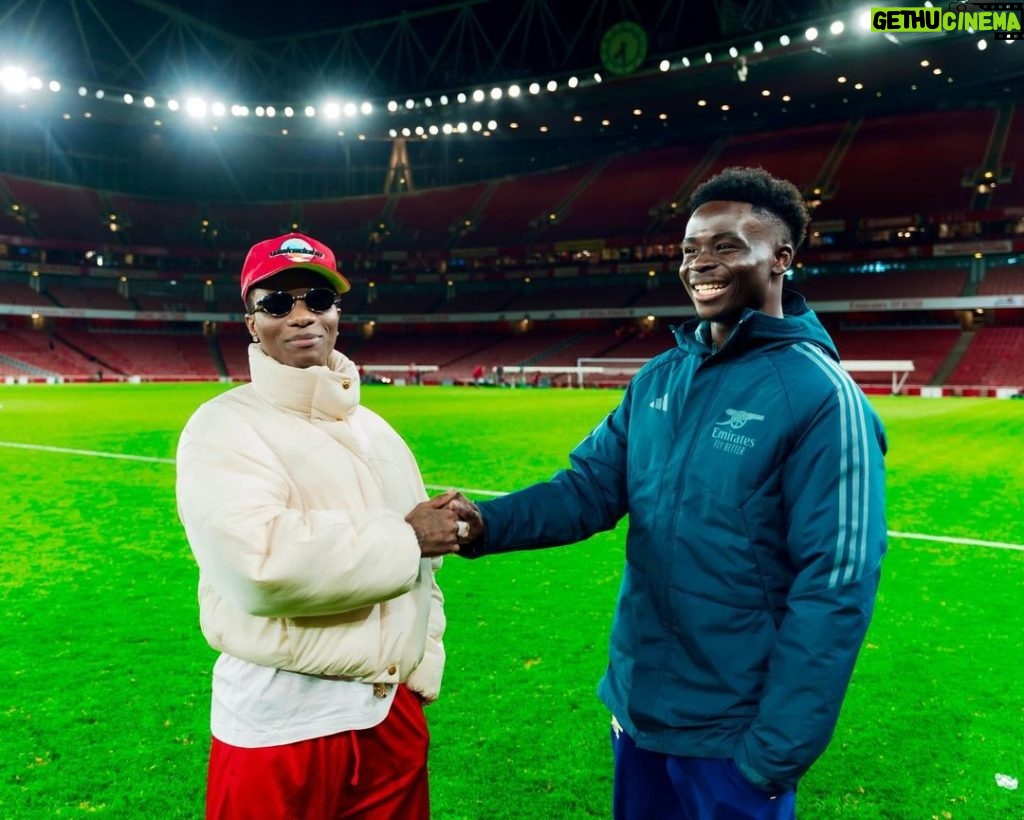 Bukayo Saka Instagram - Thanks for coming through to support bro, always good to see you @wizkidayo 💫 Emirates Stadium