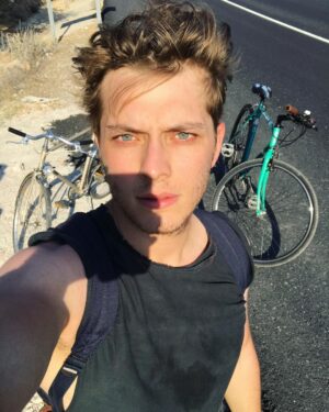 Burak Tozkoparan Instagram - #elgölgeliselfi #campday2 🚴