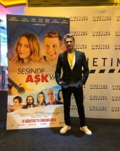 Burak Tozkoparan Instagram - @sesindeaskvarofficial filmimizin galasında bizi yalnız bırakmayan herkese teşekkürler.