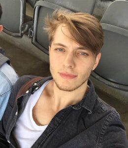 Burak Tozkoparan Instagram - Olympiastadium, Berlin