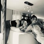 Burcu Özberk Instagram - 🤍🖤