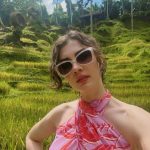 Burcu Özberk Instagram – Yediğim içtiğim benim olsun gördüğüm yerler inanılmaz 🤍😅