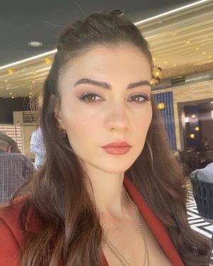 Burcu Özberk Instagram - An’lık🤍
Storyde kalmadı 🤭
