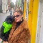 Burcu Özberk Instagram - Son aylarda tahmini en çok göreceğiniz ikili 😂😋 Soho, London UK