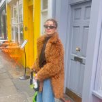 Burcu Özberk Instagram - Son aylarda tahmini en çok göreceğiniz ikili 😂😋 Soho, London UK