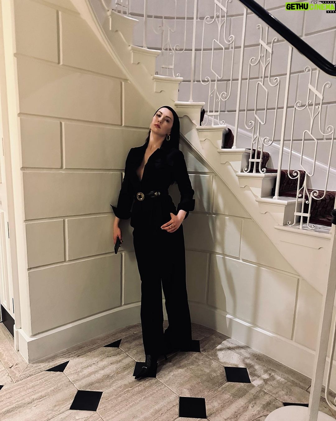 Burcu Özberk Instagram - Yummy🫠 The Twenty Two