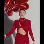 Burcu Özberk Instagram - 14 Şubat’ta Seni Seviyorum de! So CHIC’ten bir hediye seç, önce kendine sonra tüm sevdiklerine! Hep sev… #sochic #çokchicsinbe #seviyorumde
