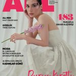 Burcu Kiratli Instagram - #Repost @allmagazine ・・・ “Duyguları yönetmeyi bildiğinde en doğru kararı içgüdüsel olarak keşfedebileceğinin bilincinde. Burcu Kıratlı, kendi benliğini yaşamın parçalarıyla tamamlayarak elde ettiği kazanımların hazzı içinde.” Burcu Kıratlı’nın kapağında yer aldığı ALL Mart 2024 sayısı çok yakınlarda dijital platformlarda ve bayilerde. —————-🩷🩷🩷—————- Harika bir ekiple harika bir çekim 🍸 W/ my @eveshoptr 🩷 Yayın Direktörü: @meltemaydin_ofc Genel Yayın Yönetmeni ve Röportaj : @salihdevrim Fotoğraf: @biemre Moda Editörü: @cerenalist Saç: @volkanbayarr Makyaj: @birceselcik_mua Video: @eemrekoz Fotoğraf asistanı: @bbarisbal Moda editörü ekibi: @iremakadam , @simalkibaroglu Stüdyo: @mejiproduction Tüm makyajlar @eveshoptr ürünleriyle yapılmıştır.