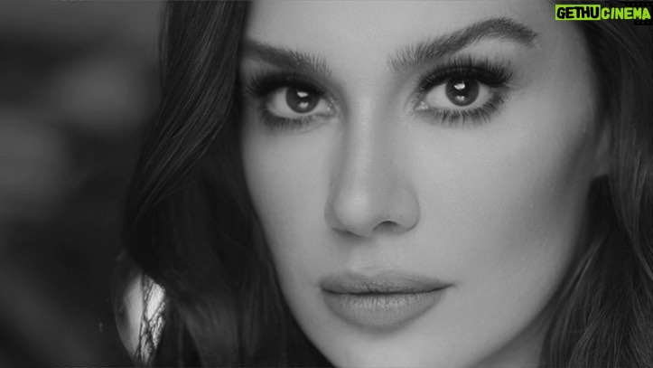 Burcu Kiratli Instagram - look deep through the lens 🎥