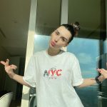 Burcu Kiratli Instagram - Evde sek sek olunca 🛹✅🤪