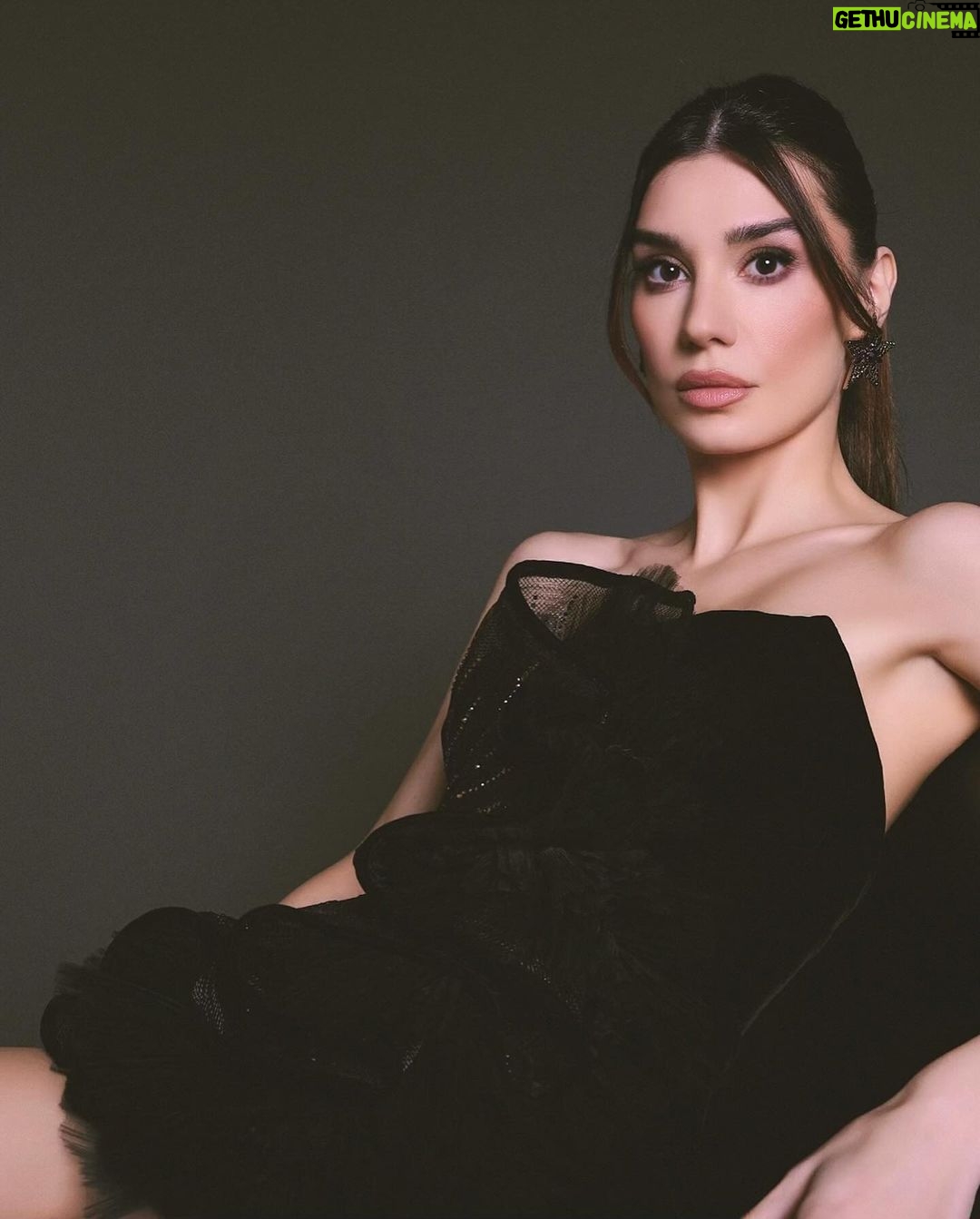 Burcu Kiratli - 312.8K Likes - 🪶