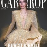 Burcu Kiratli Instagram - Burcu Kıratlı: Duru ve Etkileyici: Akıllı Şıklığın İzinde ✨ “Genelde hep işimle ilgili hayaller kurarım. Ülkemi yurtdışında bir filmle temsil etmek bir sonraki hedeflerim arasında” diyen Burcu Kıratlı, sorularımızı tüm samimiyetiyle yanıtlıyor. Duru ve etkileyici başarılı oyuncu Burcu Kıratlı ile çok keyifli bir kapak çekimi gerçekleştirdik. 🦋🌸 @burcukiratli23 @gardiropmagazin #gardiropcover #gardiropmagazin   Yeni sayımız tüm dijital platformlarda ✨   #burcukıratlı Yayınlar Direktörü: @gulay_ozdemir Fotoğraflar: @serhathayri Video: @ygtguven Moda ve Güzellik Direktörü: @caglakucukdereli Stylist: @semmdemir Saç: @sabitakkaya @emrekayaci._ Makyaj: @erkanuluc Makyaj Ürünleri: @eveshoptr Kurumsal İletişim: @mine.gunduz Marka İletişimi: @yoncayalki Stylist Asistanı: @buraakkrra Video Asistanı: halisozt Prodüksiyon: @nutekstudio Teşekkürler @abdullahbulutmanagement @caglagulsarac @ayhanbaykall