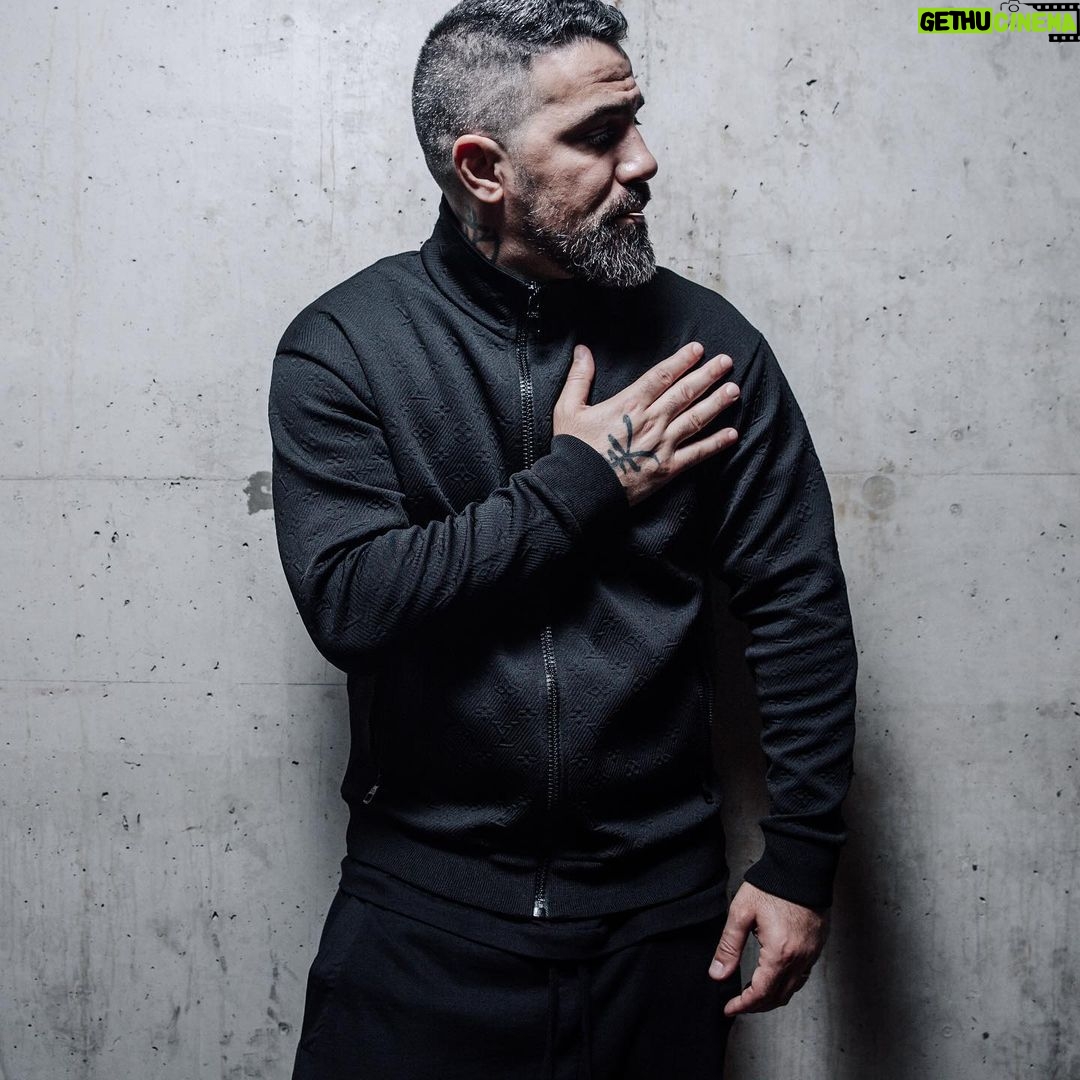 Bushido - 90.2K Likes - Jeder bekommt, was er verdient.