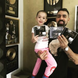 Bushido Instagram - Der Support kommt von Herzen. Bleib wie du bist, du bist einsame Spitze Bruderherz😘👀 #massiv #bushido #aaliyah