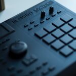 Bushido Instagram - Der nächste Inhalt der Mythos-Box ist die Samra-EP. Danke für deinen Einsatz Bruder. Sichert euch noch die letzten Boxen. Mythos-Album plus Instrumentals, Capital Bra-EP, Samra-Ep, Demotape und die Chance auf eine von fünf Rolex Uhren. Die beste Box meiner Karriere. Das war aber noch nicht alles, mehr dazu in den nächsten Tagen.